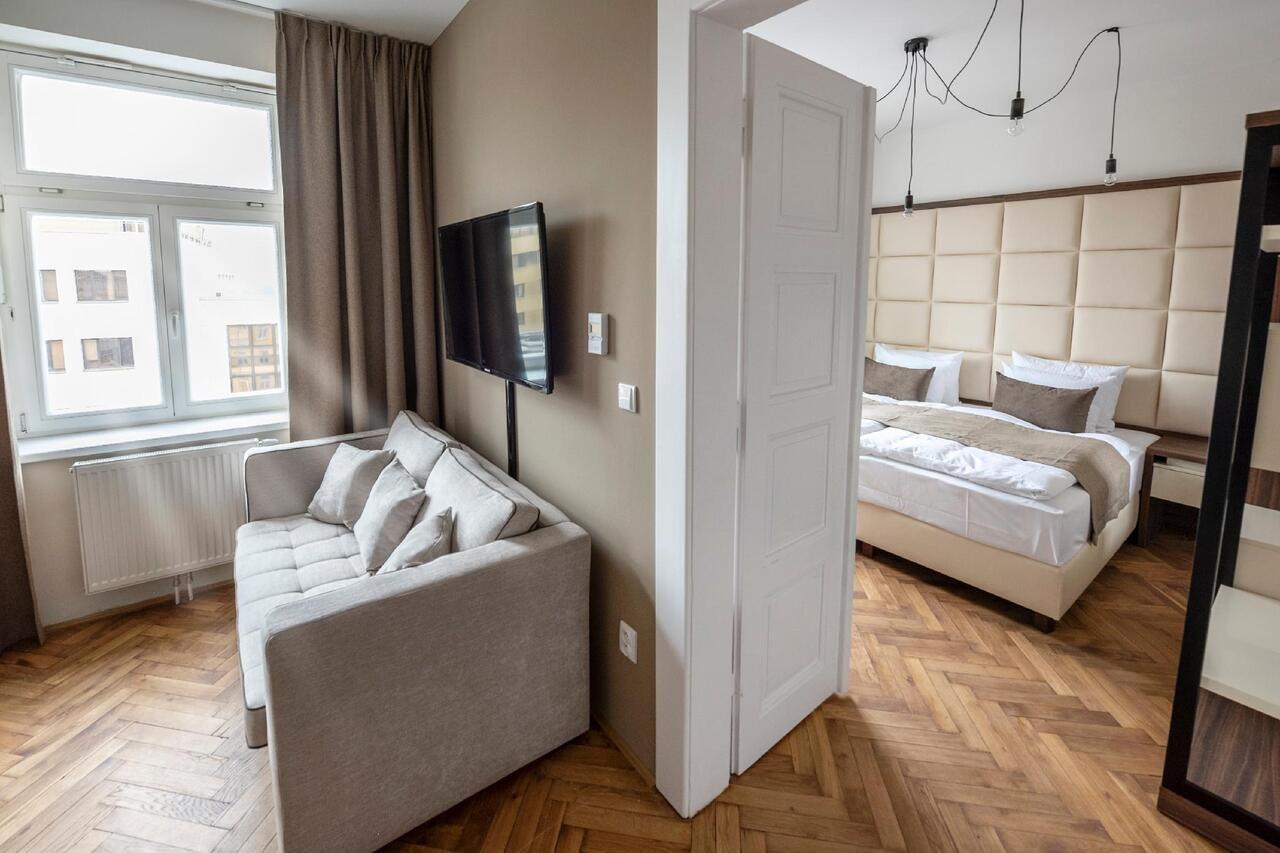 Letna Garden Suites براغ المظهر الخارجي الصورة