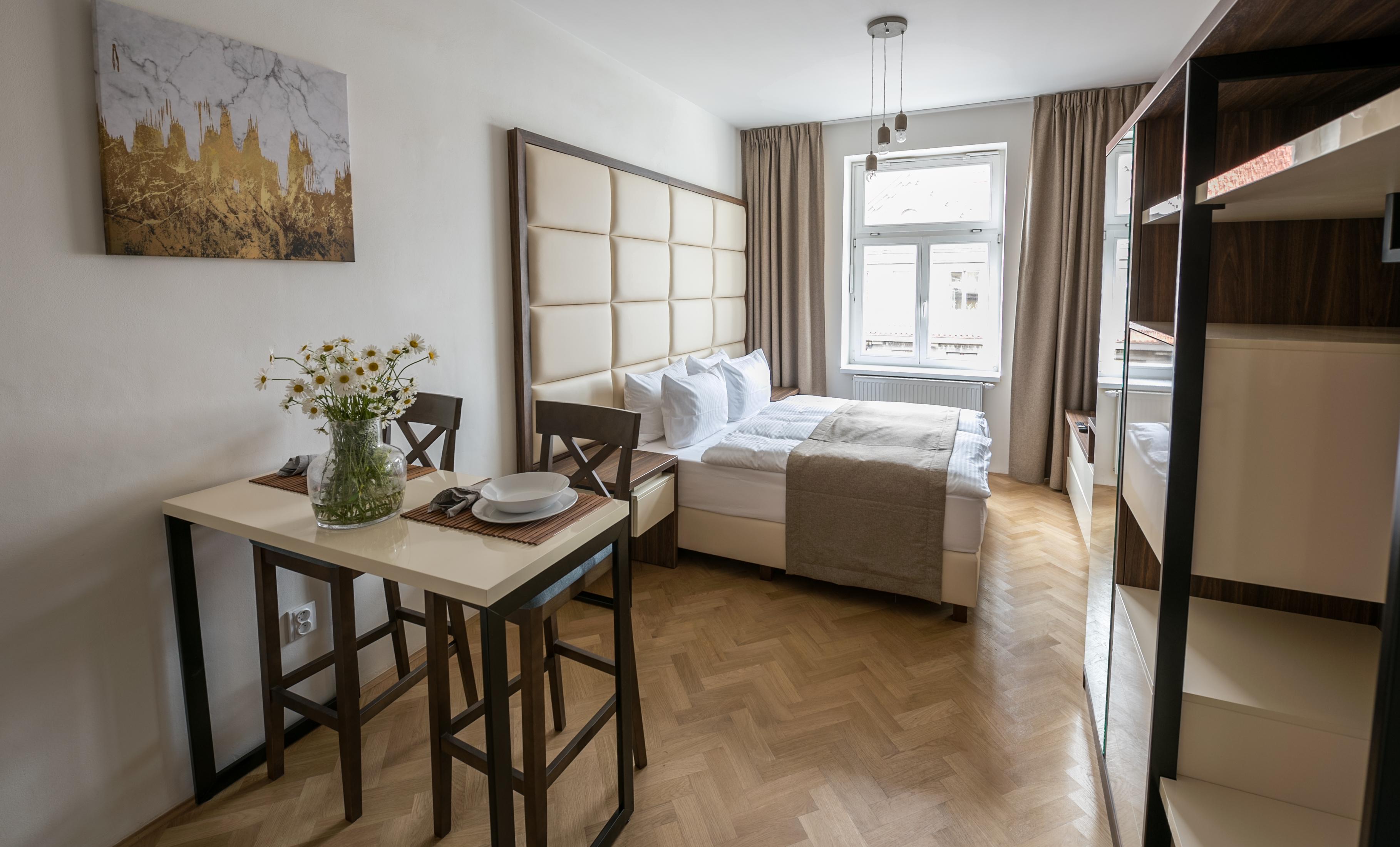 Letna Garden Suites براغ المظهر الخارجي الصورة