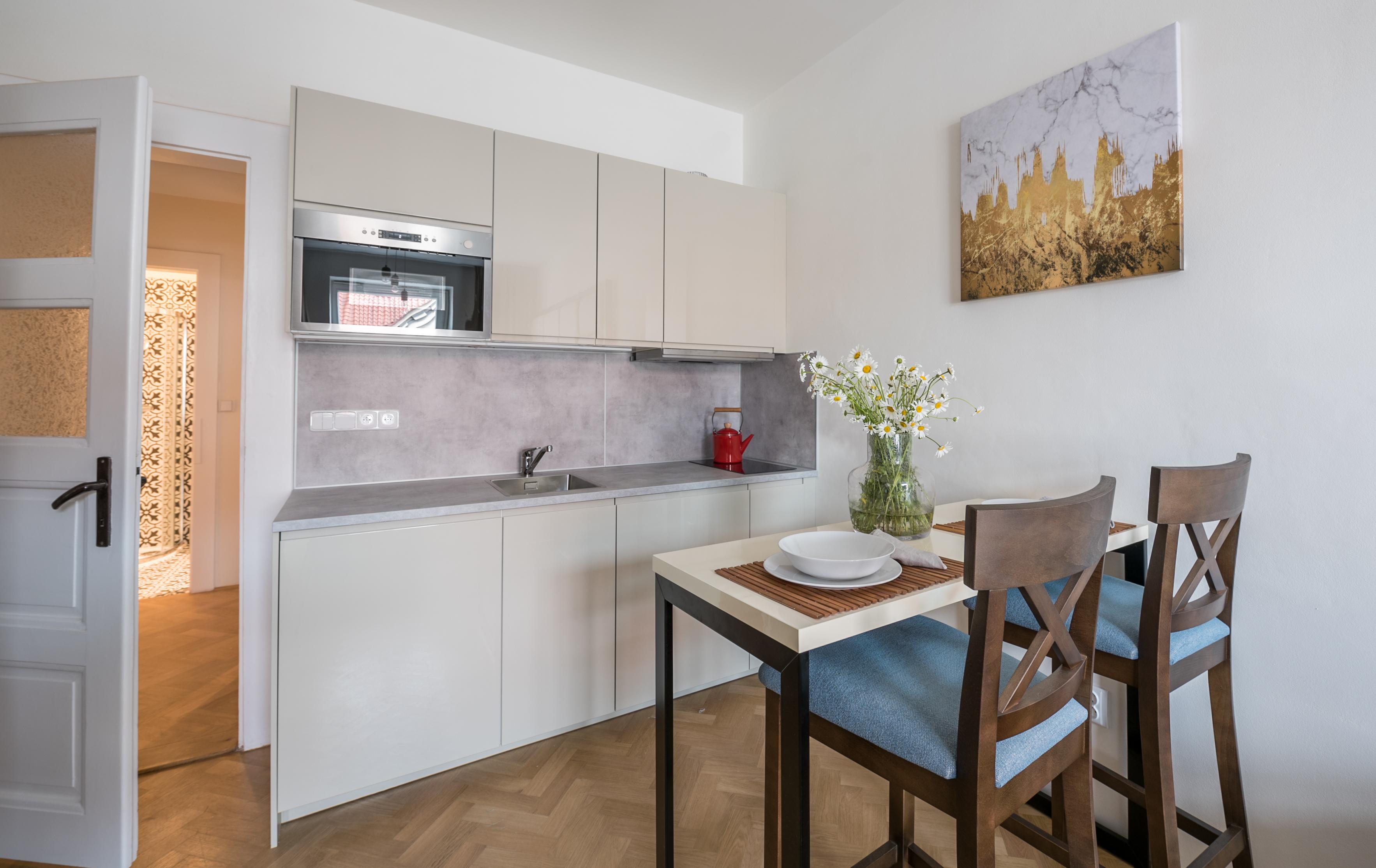 Letna Garden Suites براغ المظهر الخارجي الصورة