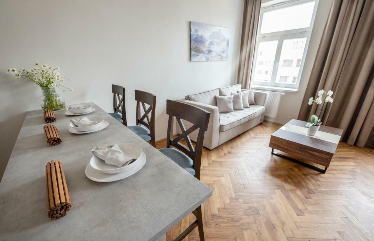 Letna Garden Suites براغ المظهر الخارجي الصورة