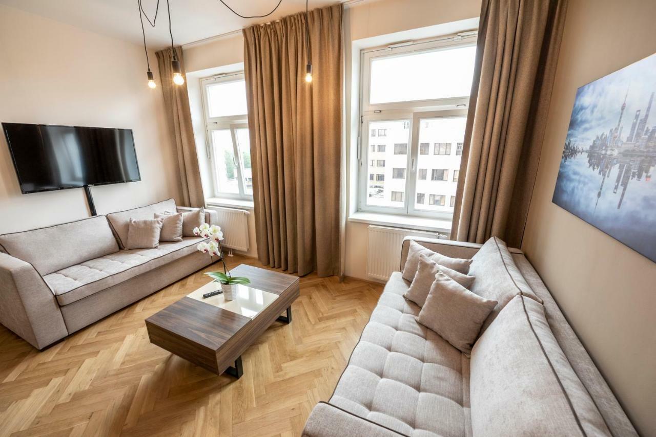 Letna Garden Suites براغ المظهر الخارجي الصورة