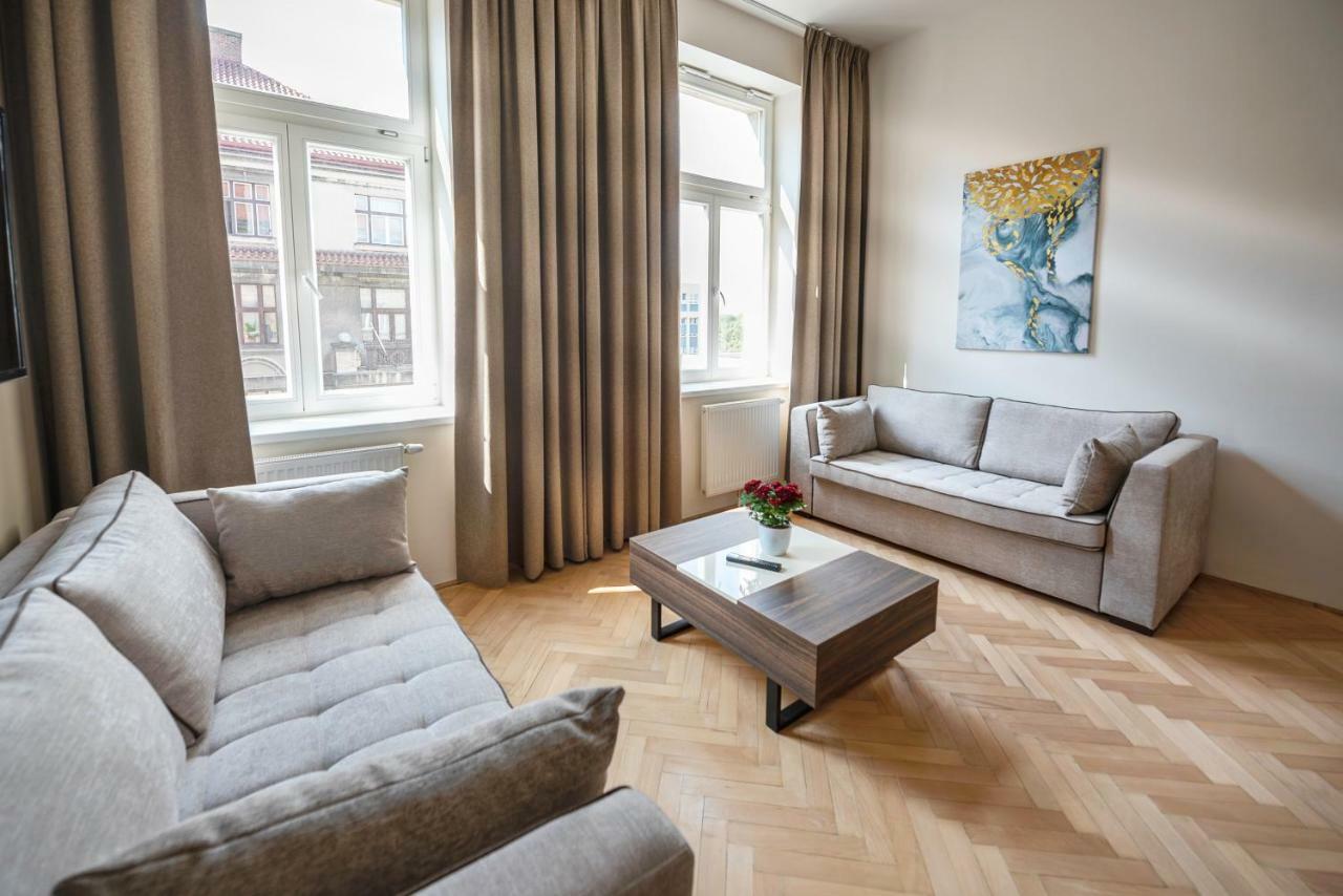 Letna Garden Suites براغ المظهر الخارجي الصورة