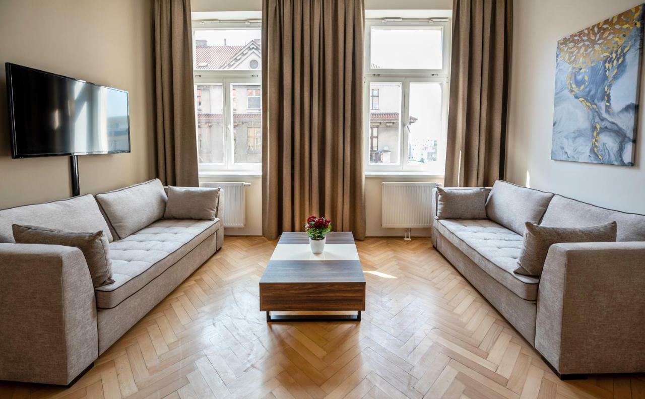 Letna Garden Suites براغ المظهر الخارجي الصورة
