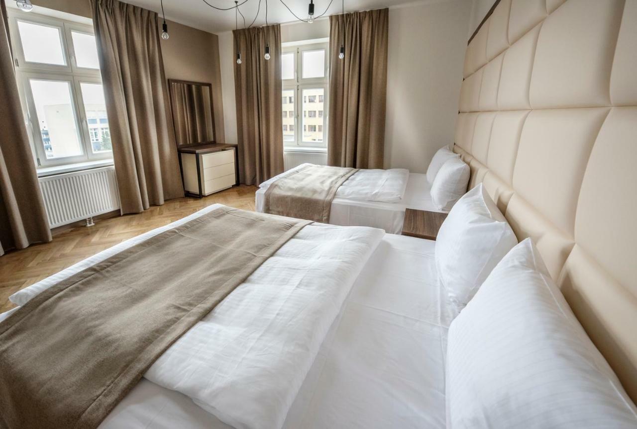 Letna Garden Suites براغ المظهر الخارجي الصورة