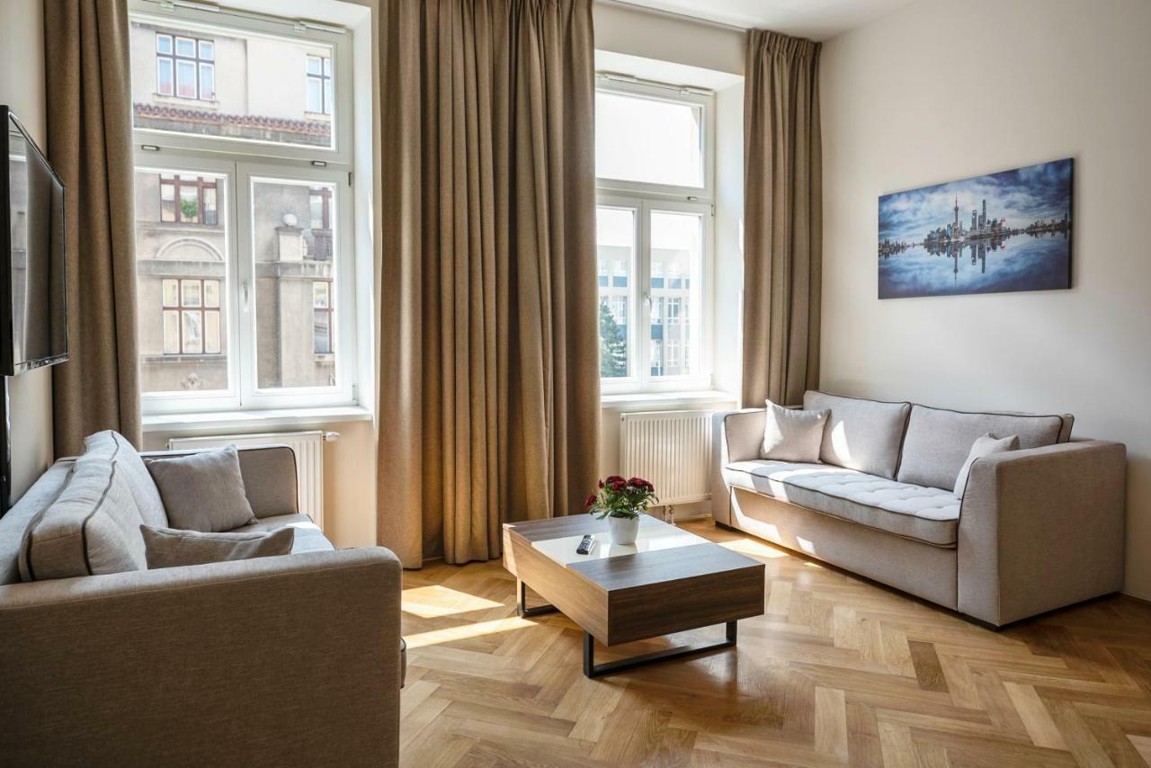 Letna Garden Suites براغ المظهر الخارجي الصورة