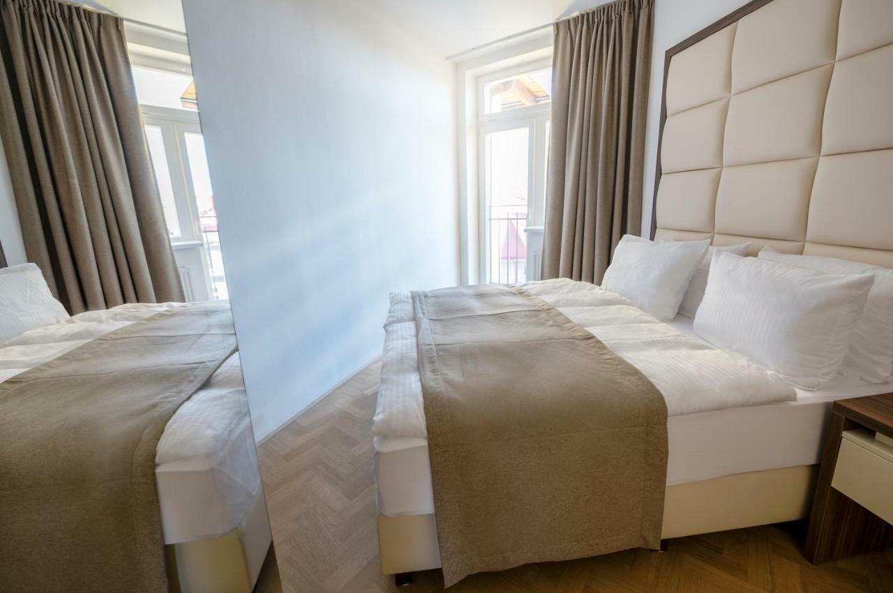 Letna Garden Suites براغ المظهر الخارجي الصورة
